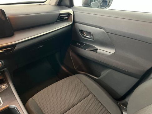 Certified 2025 Nissan Kicks S image 10