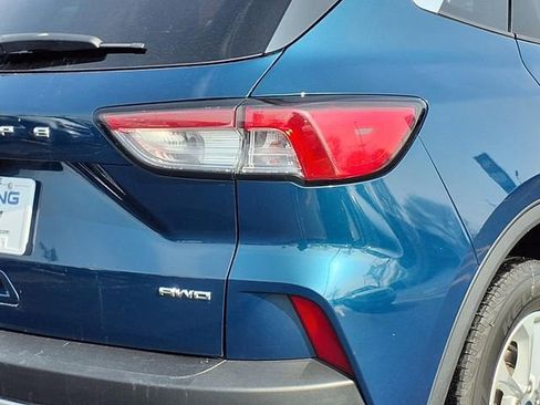 Used 2020 Ford Escape SE image 24