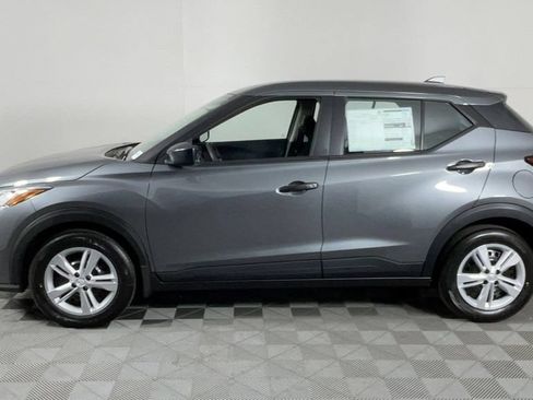 New 2025 Nissan Kicks Play S FWD image 7