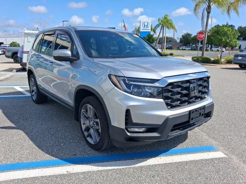 Used 2023 Honda Passport EX-L image 3
