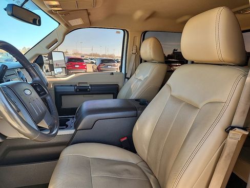 Used 2011 Ford F250 Lariat w/ Lariat Interior Pkg image 7