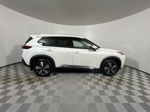 Used 2021 Nissan Rogue SL w/ Premium Package image 8