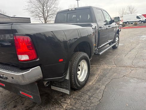 Used 2018 RAM 3500 Laramie Longhorn image 10