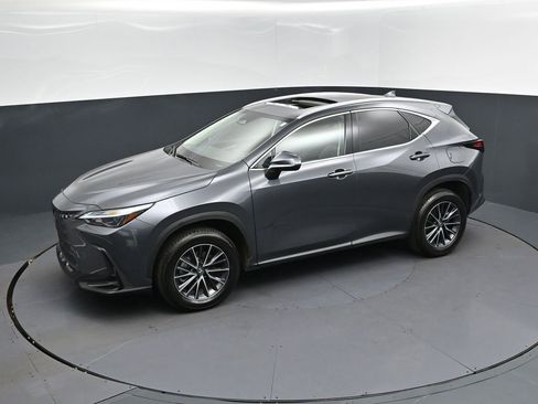 Used 2025 Lexus NX 250 FWD w/ Accessory Package (Z1) image 31