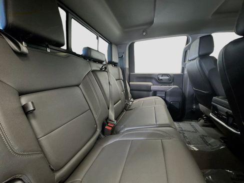 Used 2022 Chevrolet Silverado 3500 LTZ w/ LTZ Convenience Package image 9