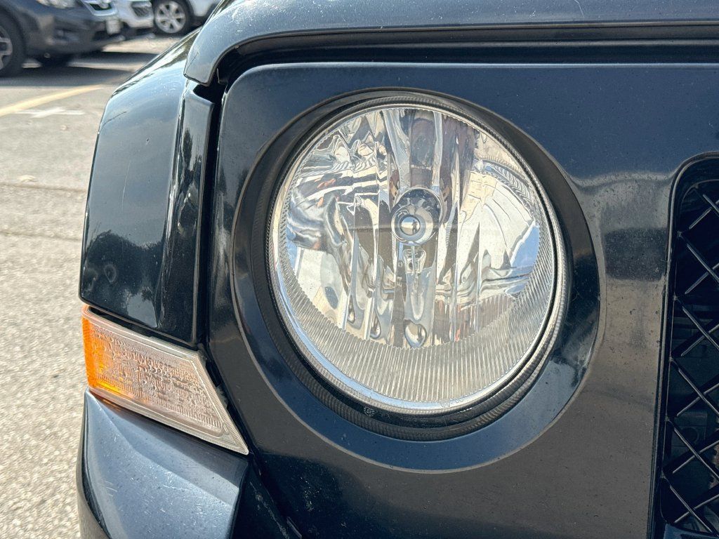 Used 2015 Jeep Patriot Sport w/ Power Value Group FWD image 32
