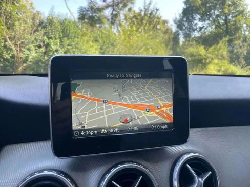 Used 2016 Mercedes-Benz GLA 250 image 8