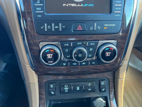 Used 2014 Buick Enclave Premium image 36