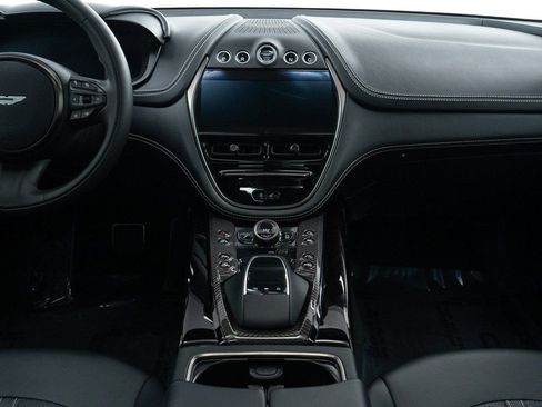 Used 2024 Aston Martin DBX 707 image 31