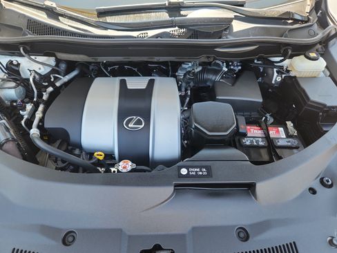 Certified 2021 Lexus RX 350L Premium w/ Premium Package AWD/4WD image 21