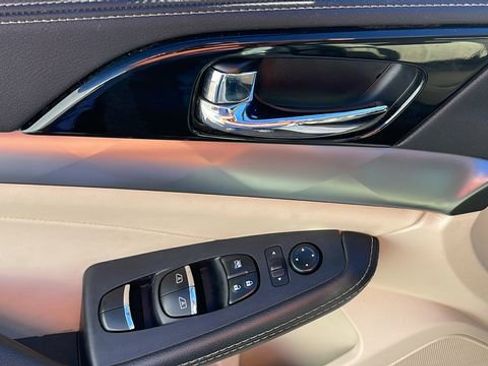 Used 2023 Nissan Maxima SV w/ Floor Mat Group image 12