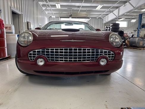 Used 2004 Ford Thunderbird RWD image 26