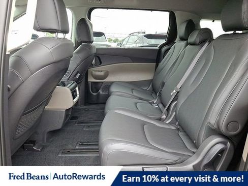 New 2026 Kia Carnival EX image 6