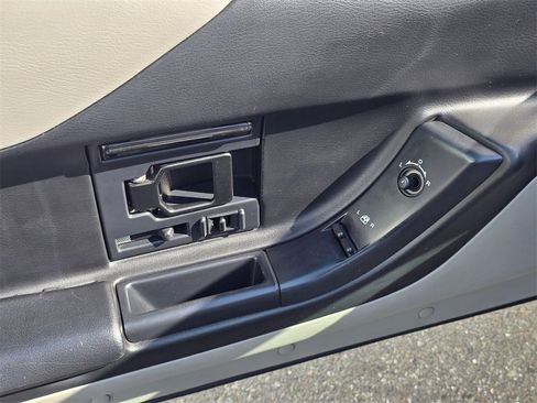 Used 1996 Chevrolet Corvette Coupe image 24