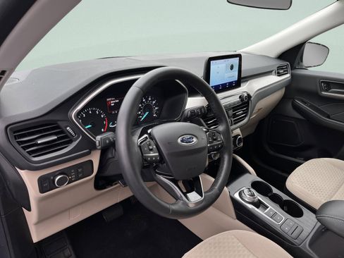 Used 2022 Ford Escape SE w/ Convenience Package image 12