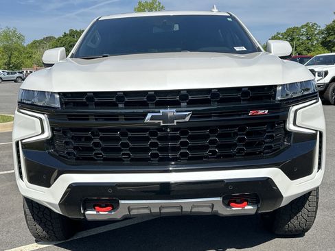 Certified 2023 Chevrolet Suburban Z71 w/ Luxury Package AWD/4WD image 2