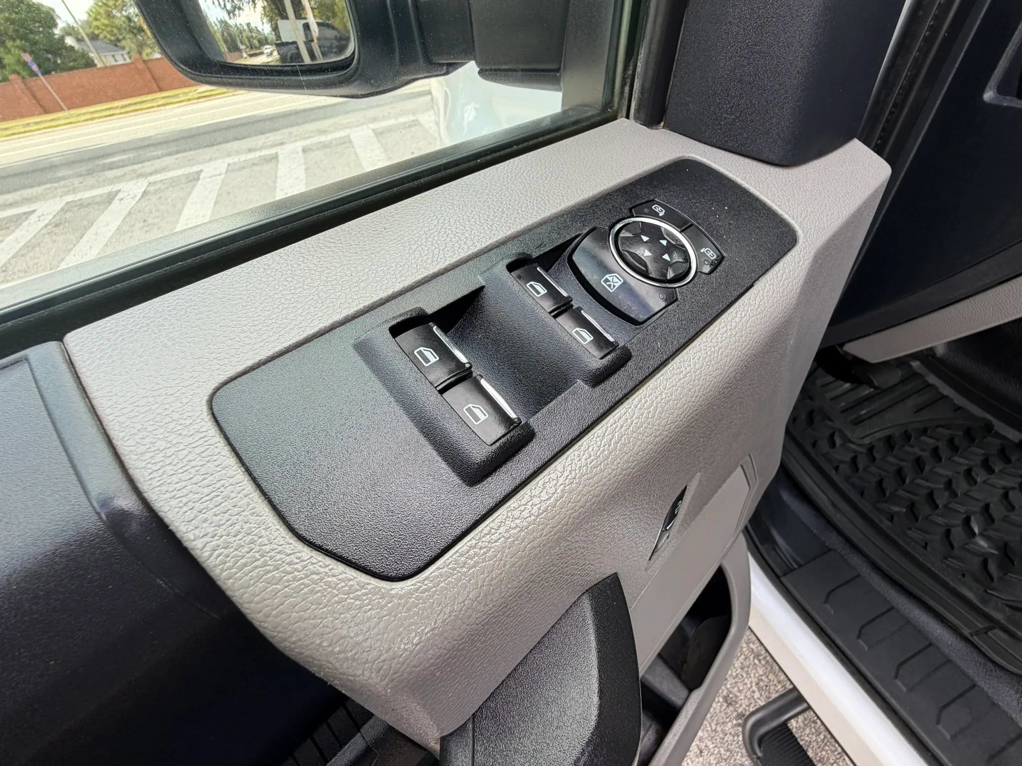 Used 2022 Ford F350 XL w/ Power Equipment Group AWD/4WD image 14