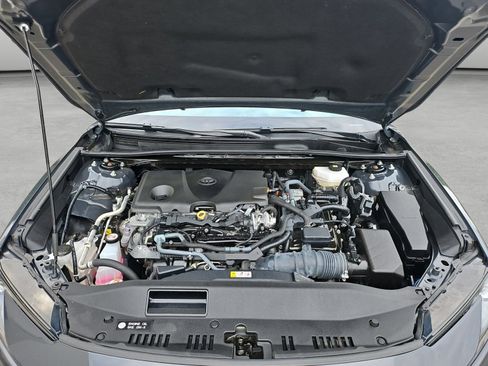 Used 2025 Toyota Camry LE FWD image 38