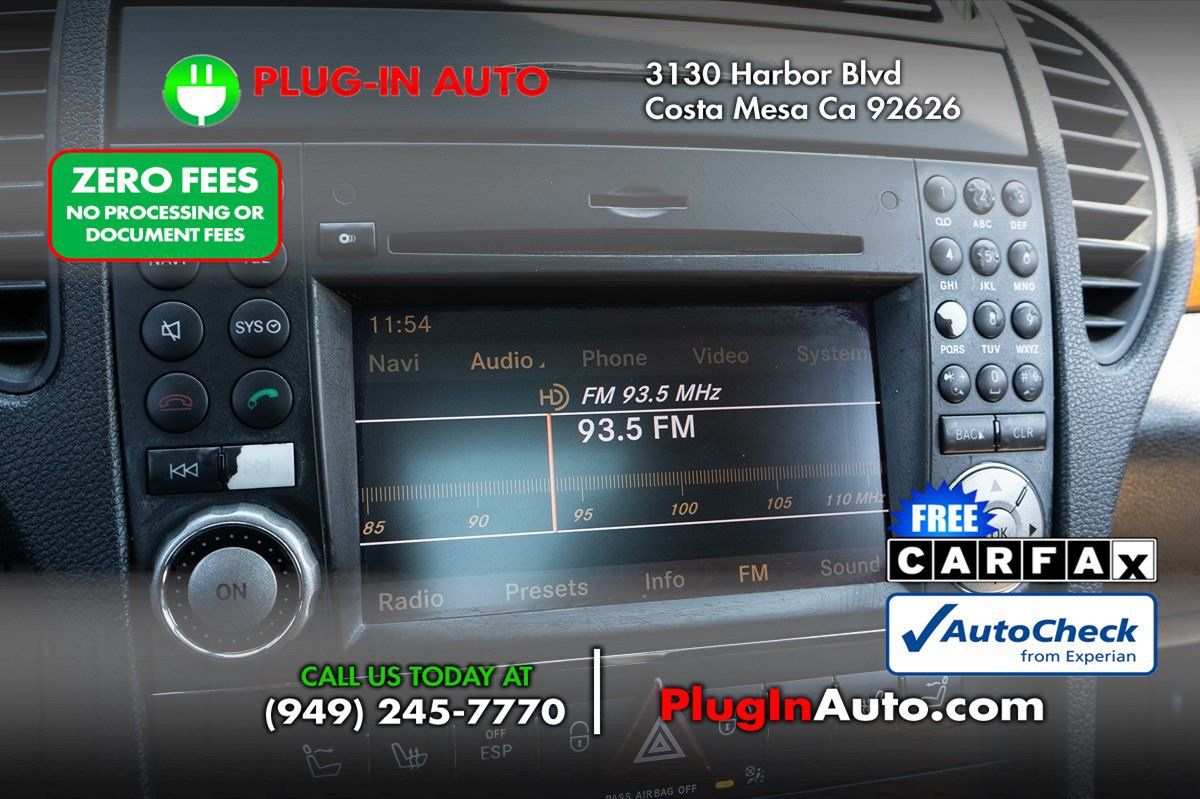 Used 2011 Mercedes-Benz SLK 300 image 25