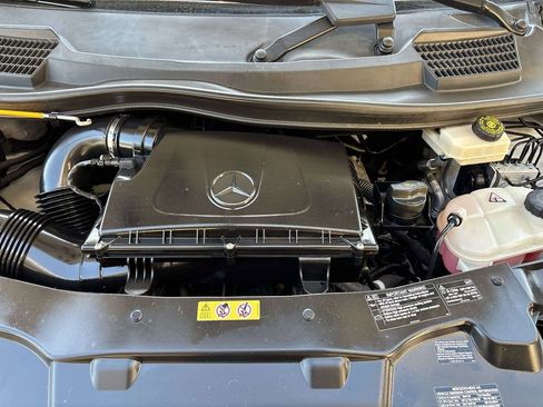 Used 2022 Mercedes-Benz Metris image 24