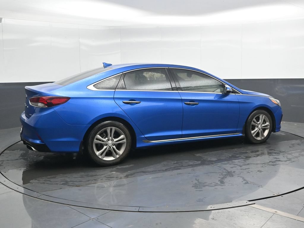 Used 2018 Hyundai Sonata Sport FWD image 2