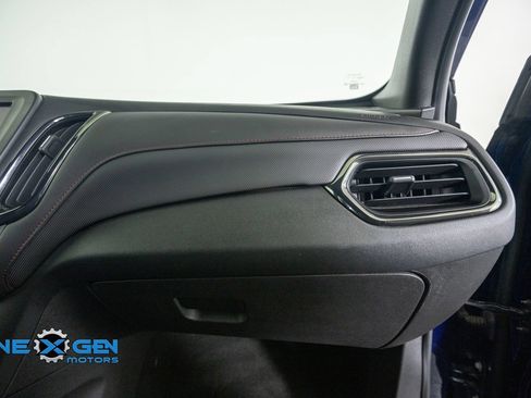 Used 2022 Chevrolet Equinox RS w/ LPO, Floor Liner Package FWD image 42