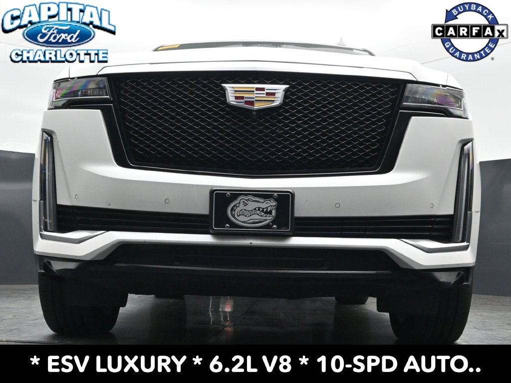 Used 2022 Cadillac Escalade ESV Luxury w/ LPO, Floor Liner Package AWD/4WD image 19