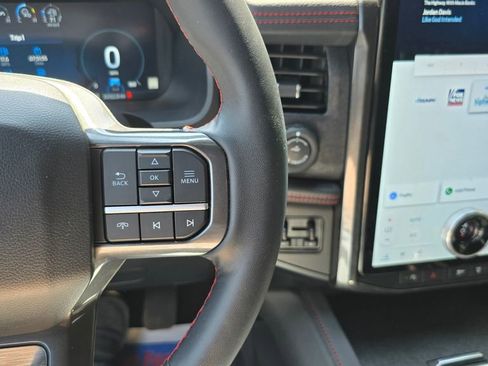 Used 2024 Ford Expedition Limited AWD/4WD image 22