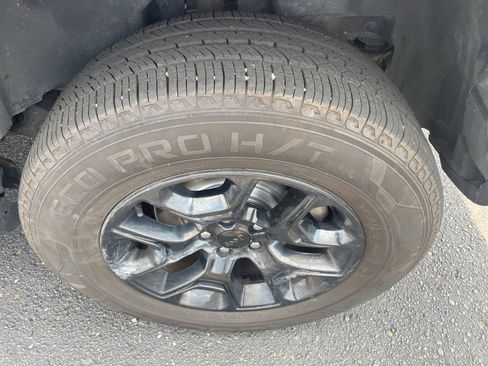 Used 2019 Jeep Cherokee Trailhawk AWD/4WD image 11