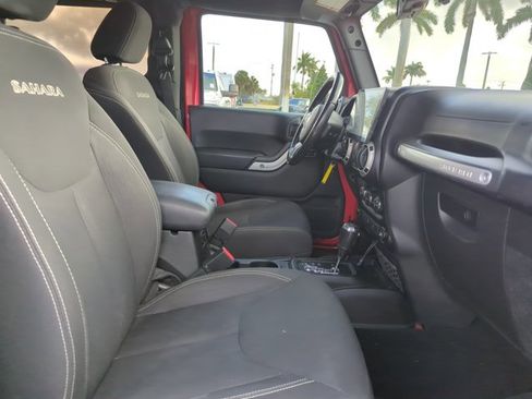 Used 2017 Jeep Wrangler Sahara image 16
