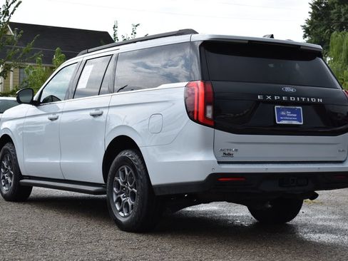 Certified 2025 Ford Expedition Max Active AWD/4WD image 9