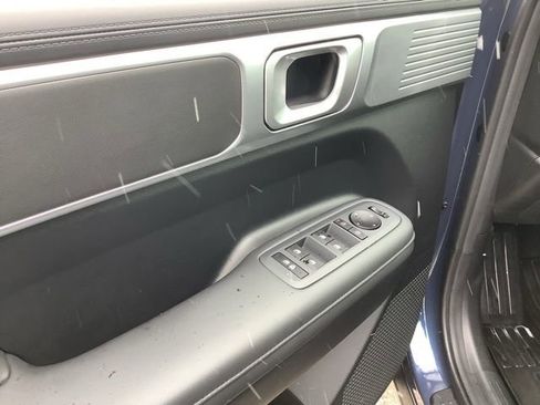 Used 2026 Hyundai Santa Fe SEL AWD/4WD image 16