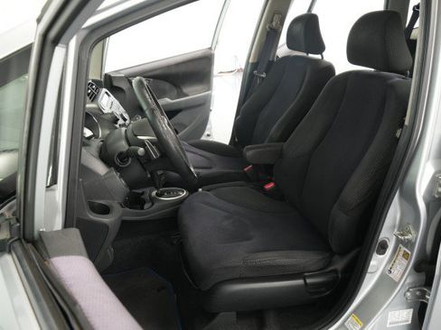 Used 2013 Honda Fit Sport image 24