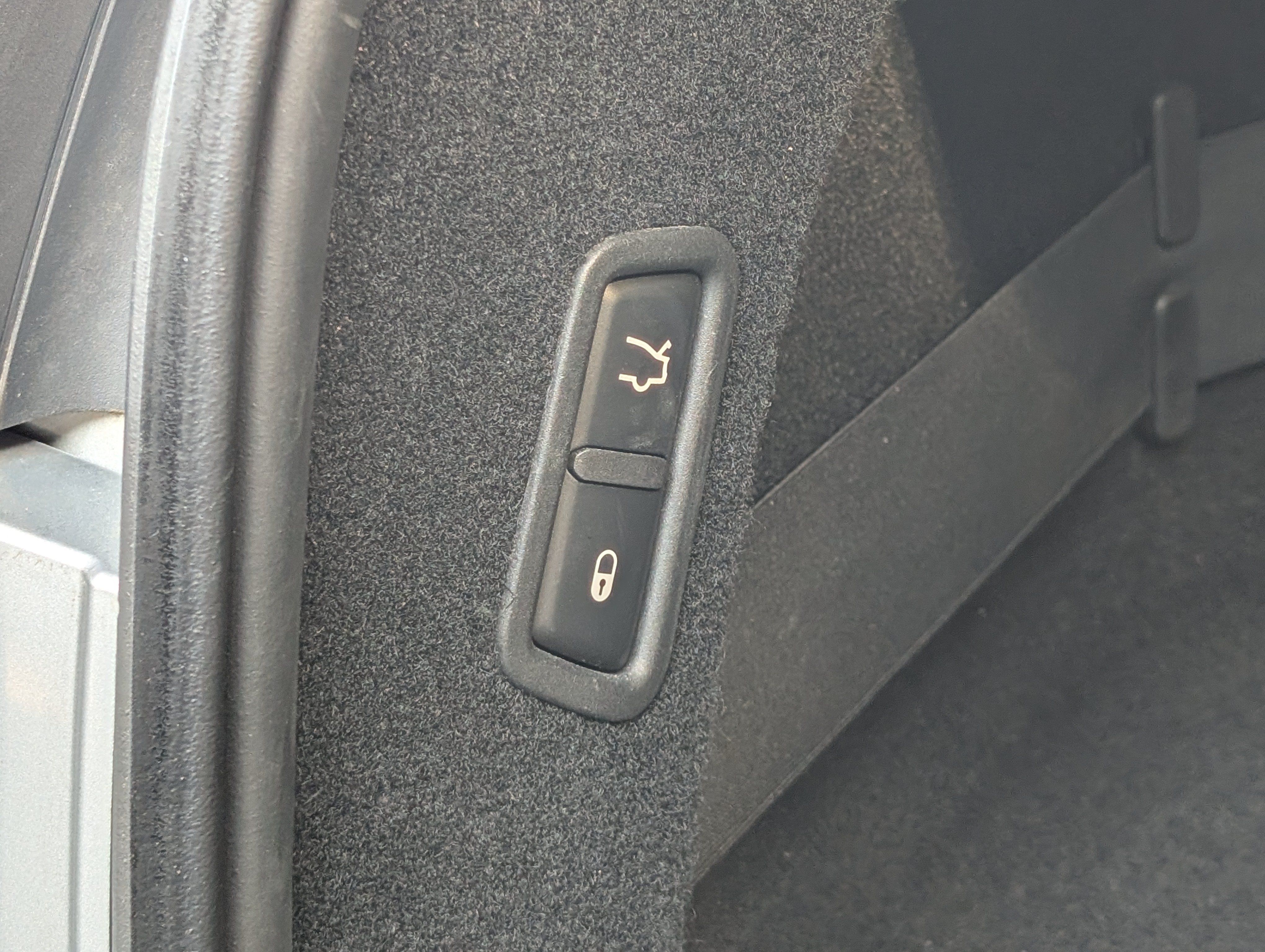 Used 2017 Maserati Levante S AWD/4WD image 20