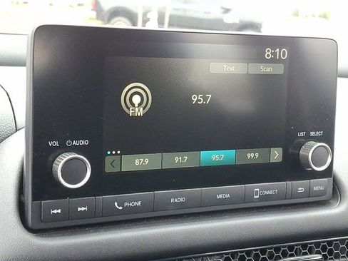 Used 2023 Honda HR-V LX image 17