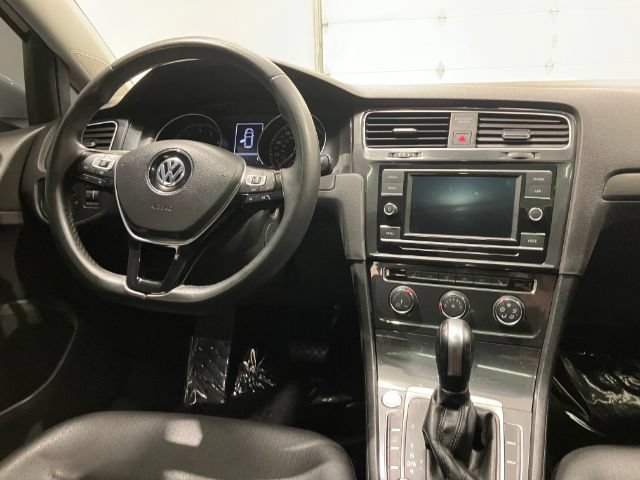 Used 2020 Volkswagen Golf 4-Door FWD image 57