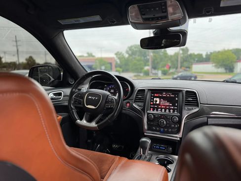 Used 2017 Jeep Grand Cherokee SRT AWD/4WD image 20