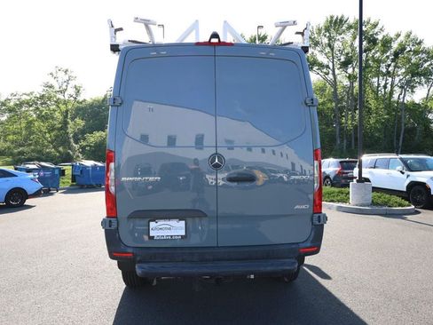 Used 2024 Mercedes-Benz Sprinter 2500 image 4