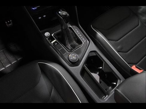 Certified 2023 Volkswagen Tiguan SEL R-Line AWD/4WD image 15