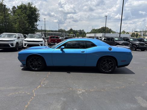 Used 2023 Dodge Challenger GT w/ Plus Package RWD image 8