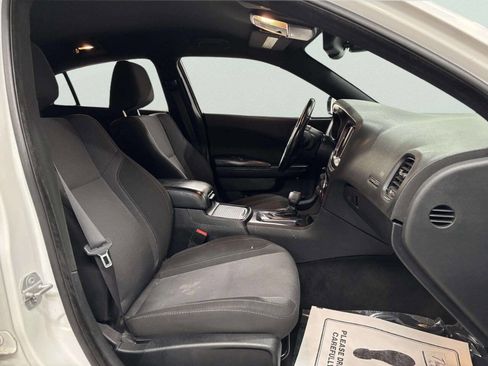 Used 2016 Dodge Charger SXT w/ Blacktop Package image 20