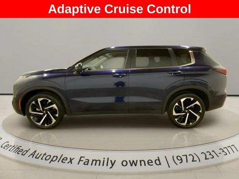 Used 2024 Mitsubishi Outlander SE FWD image 2