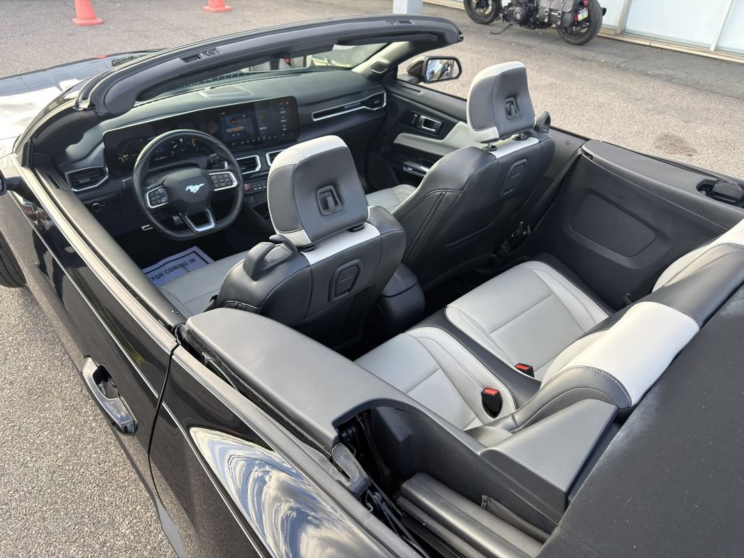 Used 2024 Ford Mustang Premium RWD image 12