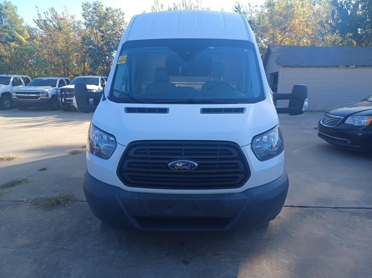 Used 2018 Ford Transit 250 148 High Roof RWD image 2