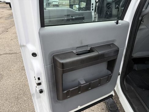 Used 2015 Ford F250 XL w/ Power Equipment Group image 15