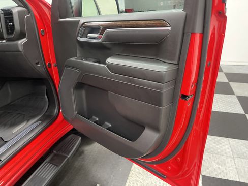 Used 2024 GMC Sierra 1500 Elevation image 23