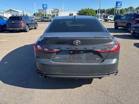 Used 2025 Toyota Camry SE w/ Convenience Package AWD/4WD image 7