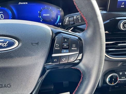 Used 2022 Ford Escape SEL w/ SEL Stealth AWD Package image 20