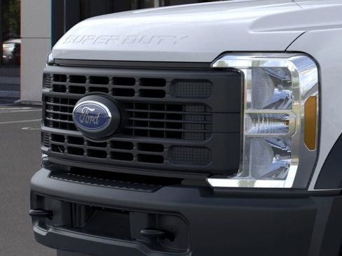 New 2026 Ford F450 XL image 17