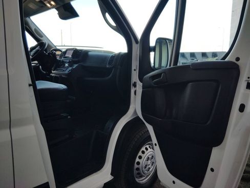 Used 2025 RAM ProMaster 3500 w/ Convenience Group FWD image 10